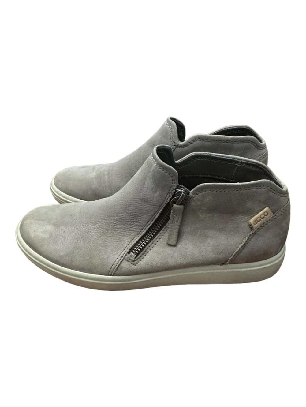 Ecco Women's Soft 7 Side Zip Bootie Sneaker Grey Taupe Nubuck Women’s Sz 8 EU 39